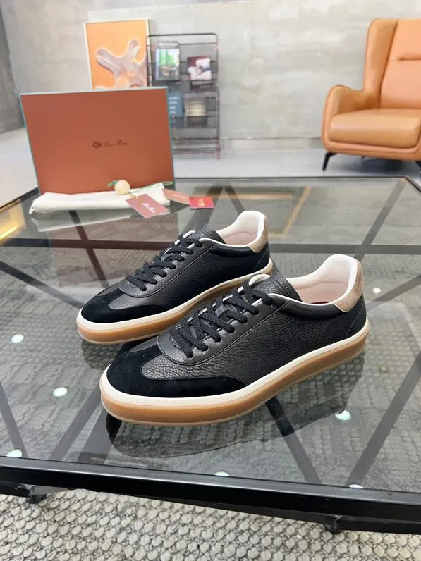Factory price: 440💰Loro men's shoes💰iana top purchasing agent🇮🇹 men's shoes💰 The popular casual sneakers counter of the popular street man has new products at the same time. The uppers are made of cowhide fabric imported from Italy. The high-quality splicing technology has a classic and generous layout with a masculine temperament. Soft and comfortable cowhide lining. The soles: the original soles are specially provided by the original factory. The exclusive molded soles are super comfortable. The original factory follows the order. 🔍🔍High quality. You can enter and exit the counter at will. Welcome to compare. The code number is 38-44, customized 45